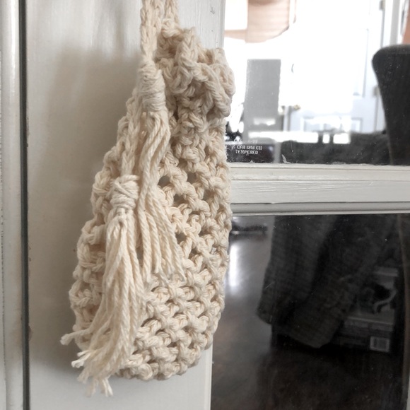 Crochet Fanny Pack - Picture 1 of 4